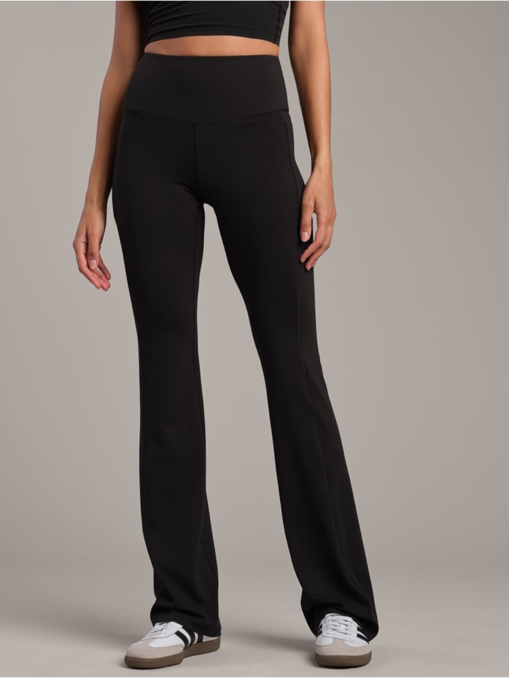 Rhône Revive™ Flare Legging